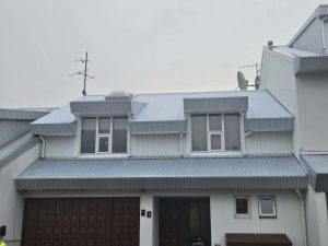 Víðihlíð 20 - ÞAkskipti