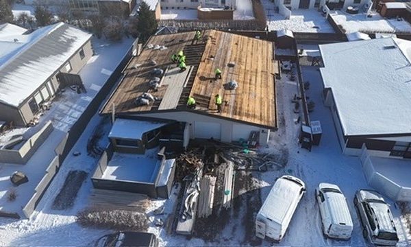 Fannafold 16 – Þakskipti með læstri klæðningu – ljósmynd 7