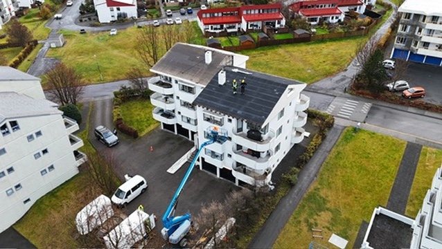 Múrviðgerðir og málun á fjölbýlishúsi í Hrísmóum