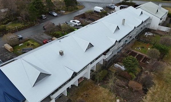 Lækjarhvammur – Þakskipti á sex húsum – ljósmynd 3