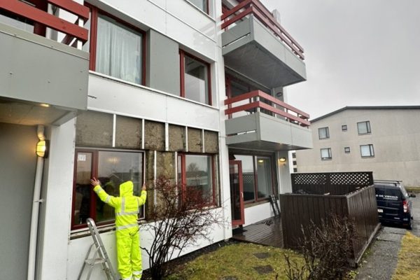 Ugluhólar 10 – Glugga- og hurðaskipti – ljósmynd 3