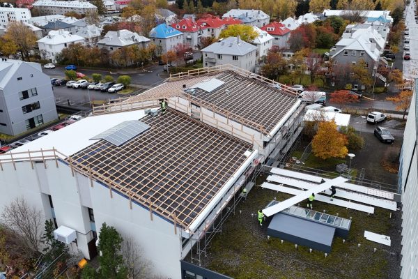 Stakkahlíð 1 – Bygging og Viðhald, drónamynd 8