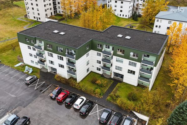 Víkurás 2–4 – Bygging og Viðhald, drónamynd 3